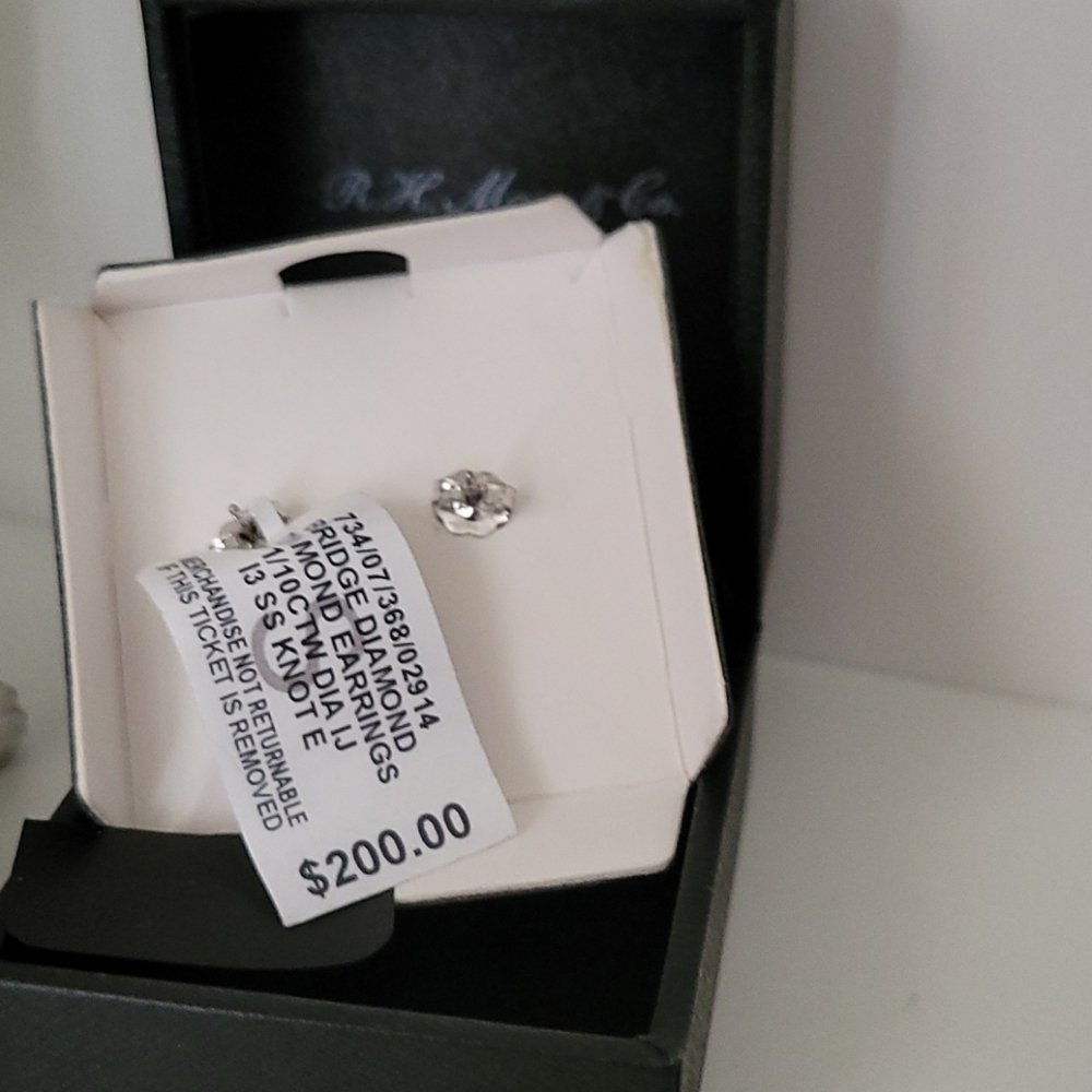 Sterling silver diamond earrings - Picture 3 of 3